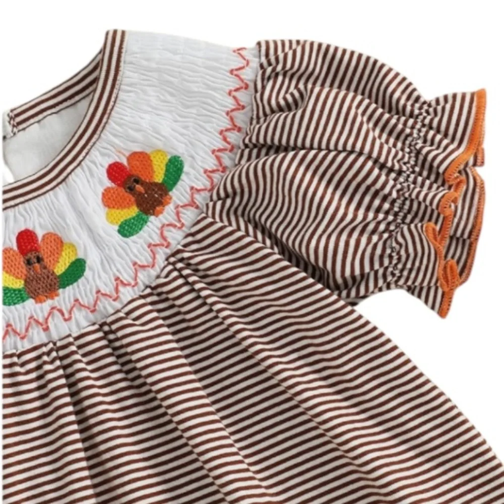 🦃$12 SALE Striped Dress Embroidered Turkeys Puffed Short Sleeves NEW - Picture 3 of 4